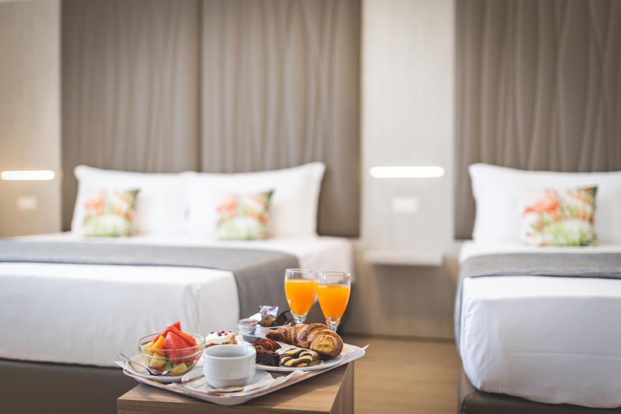 Hotel Residence Vallecorsa Розиняно Маритимо Екстериор снимка